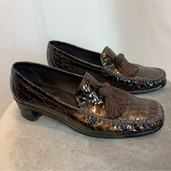 Stuart Weitzman for Russell and Bromley Brown croc embossed tassel loafers Sz 9 - Picture 3 of 9